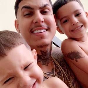 Meet your Posher, Linuel